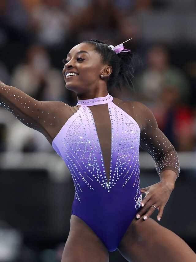 simone-biles-shows-how-its-done-at-us-gymnastics-championships-jpg-4