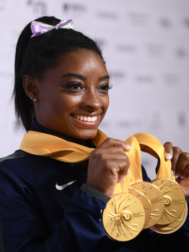 Simone Biles wins 20th world championships gold medal as US women’s gymnastics team